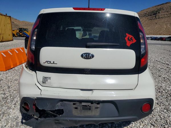 2017 KIA SOUL Base