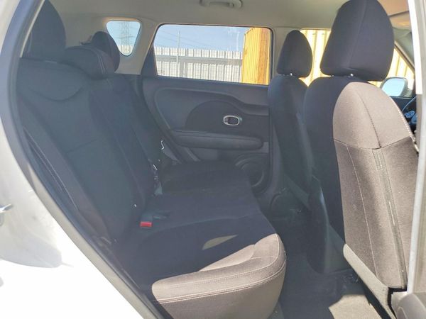 2017 KIA SOUL Base