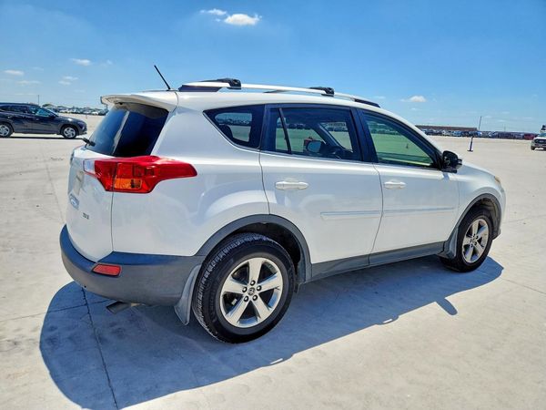 2015 TOYOTA RAV4 XLE (M Grade)