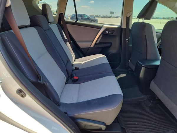 2015 TOYOTA RAV4 XLE (M Grade)
