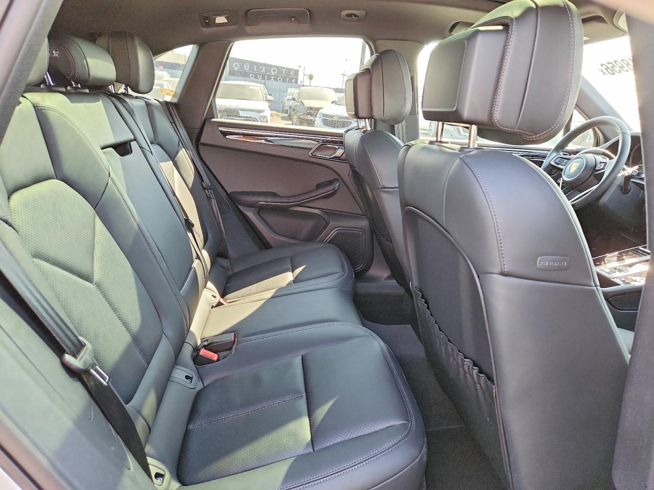2026 PORSCHE MACAN Macan, Macan T
