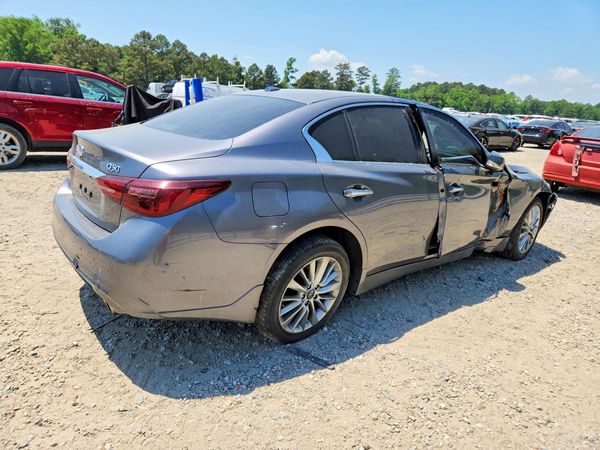 2021 INFINITI Q50