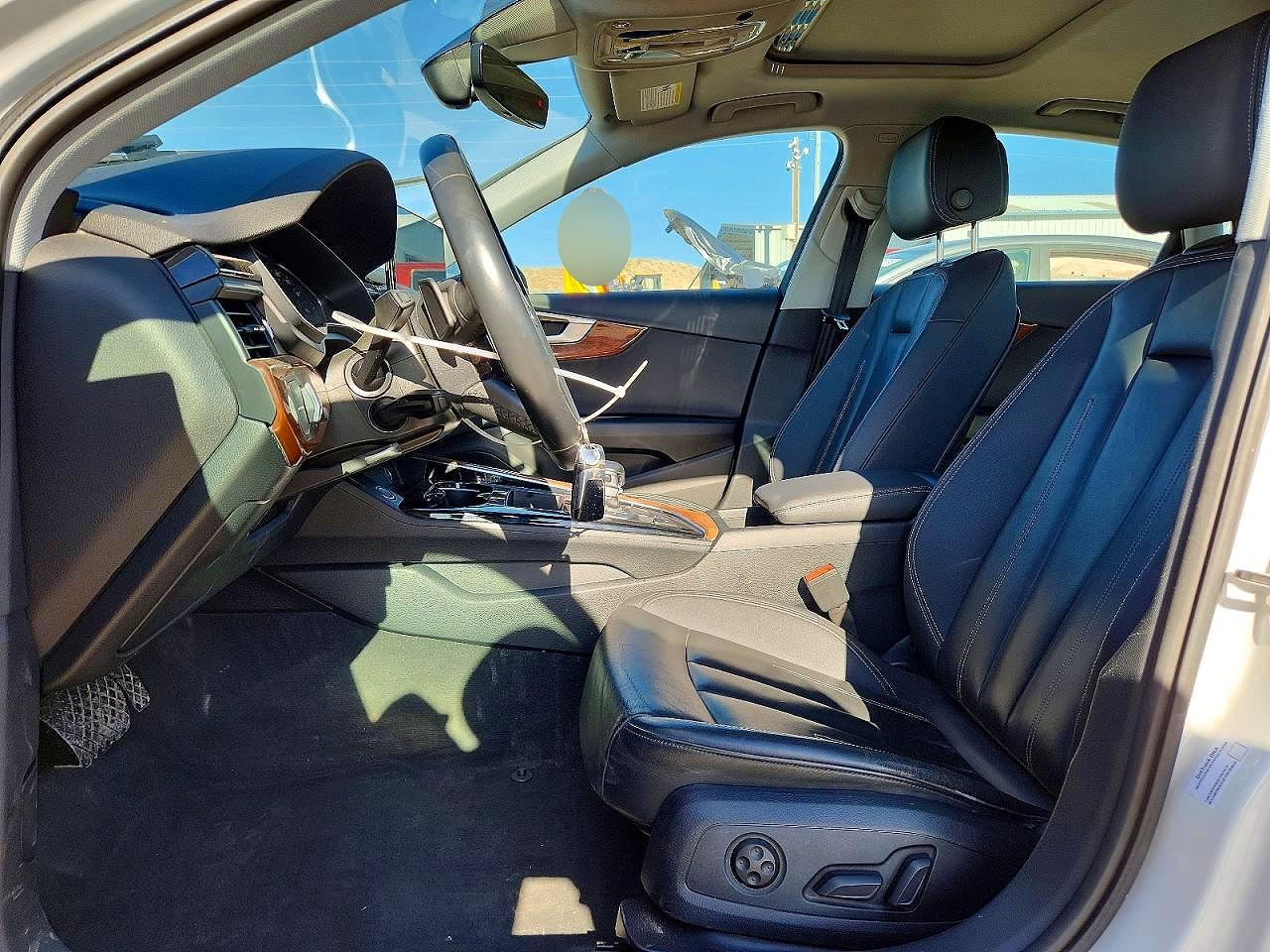 2023 AUDI A4 quattro Premium