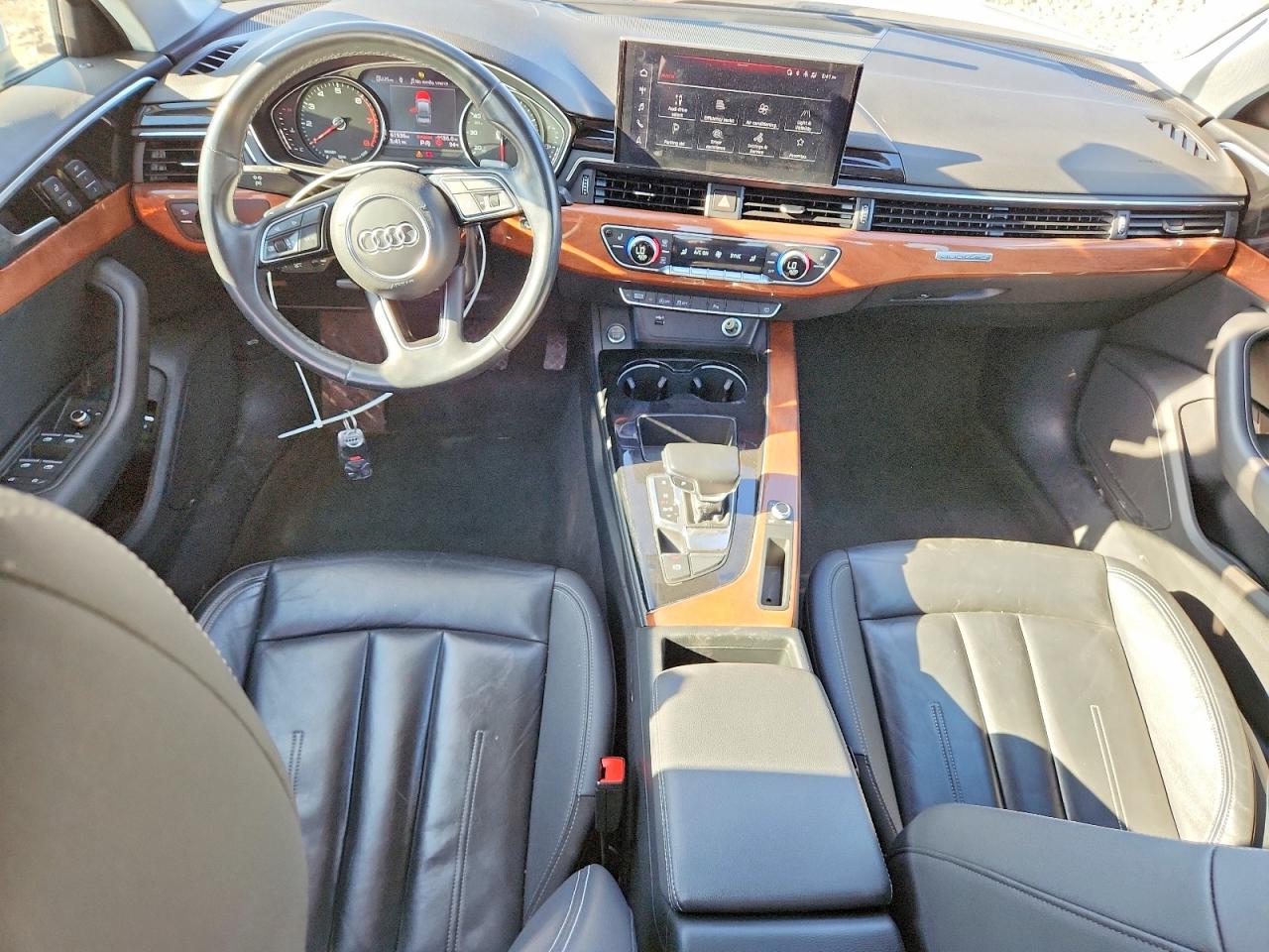 2023 AUDI A4 quattro Premium