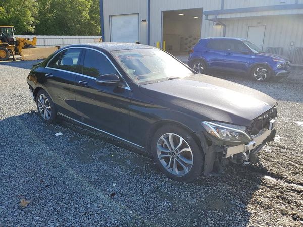 2017 MERCEDES-BENZ C C300