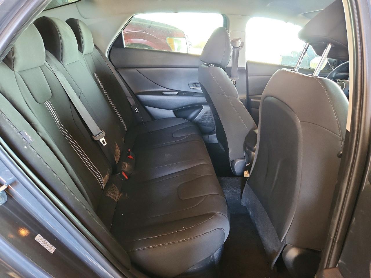 2024 HYUNDAI ELANTRA Blue