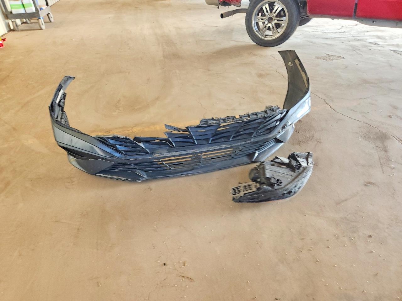 2024 HYUNDAI ELANTRA Blue