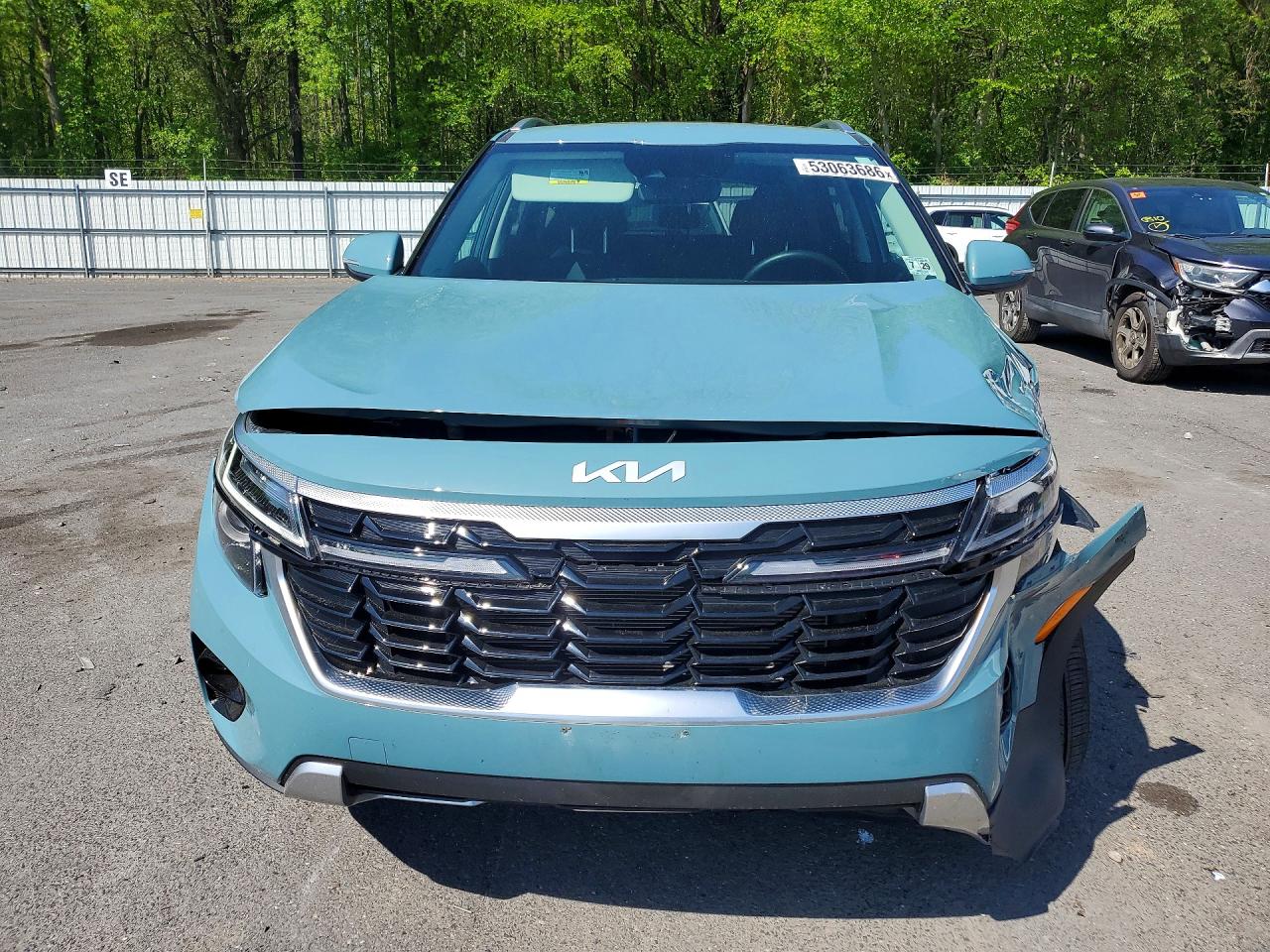 2024 KIA SELTOS EX