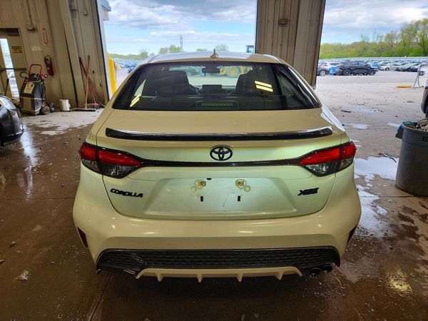 2020 TOYOTA COROLLA XSE