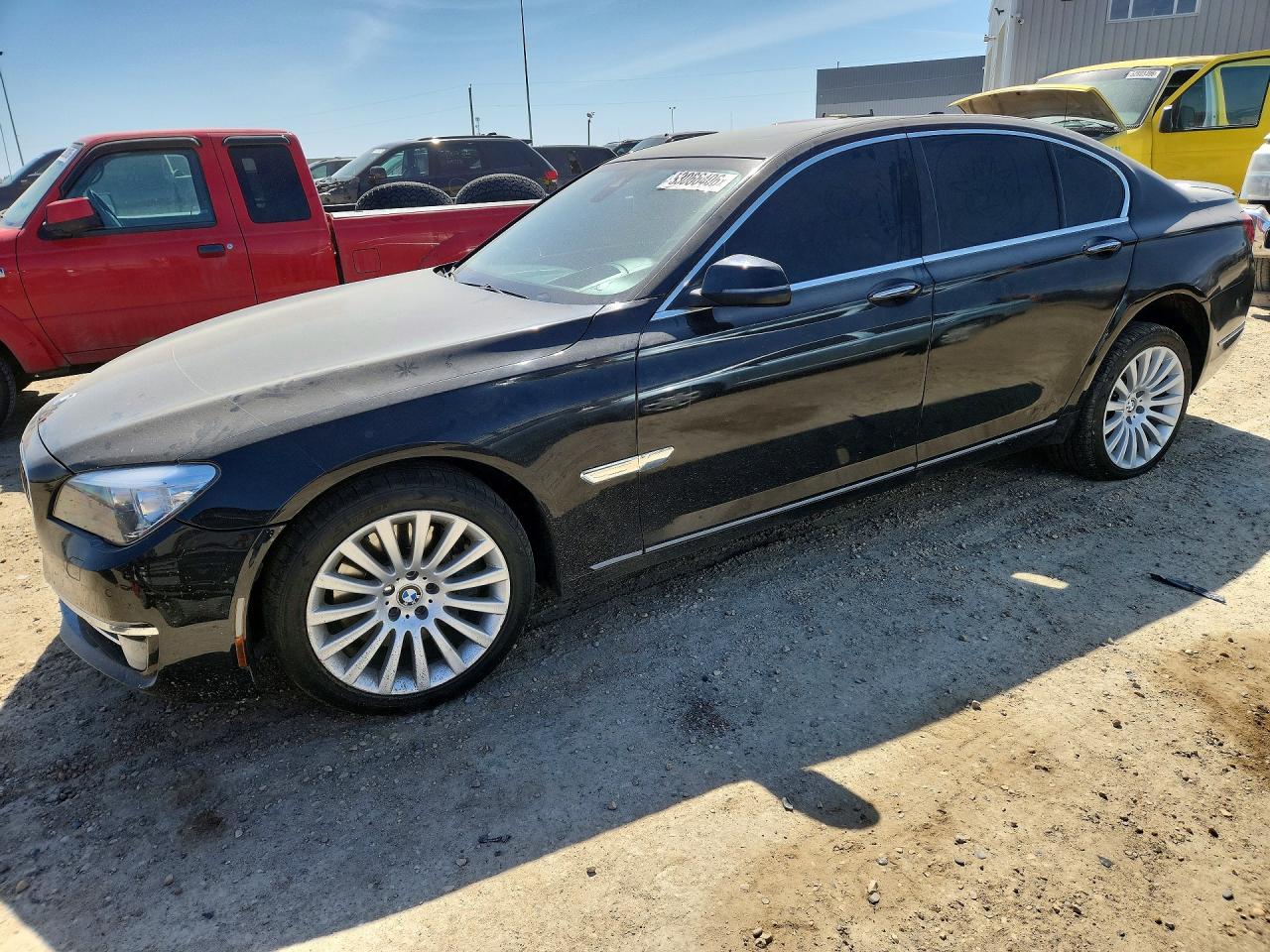 2013 BMW 750