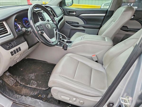 2019 TOYOTA HIGHLANDER SE/XLE