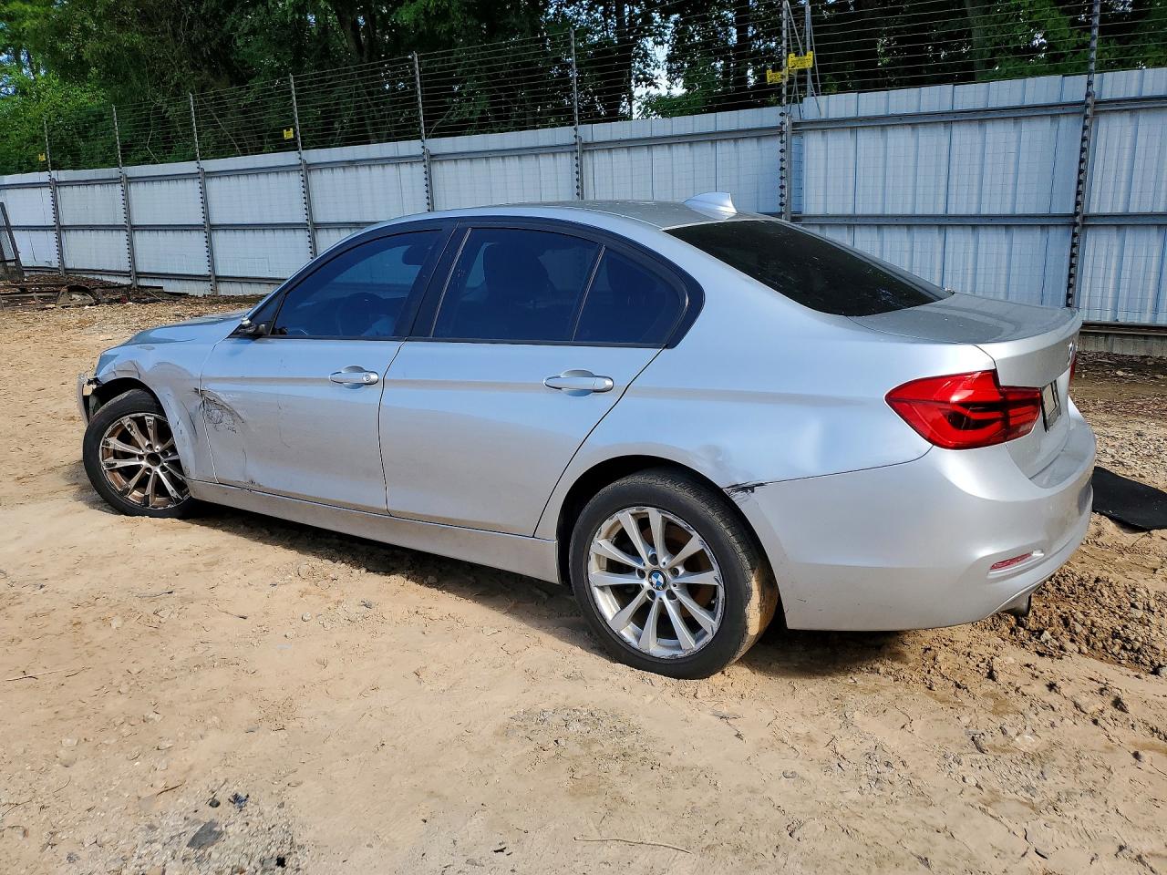 2018 BMW 320