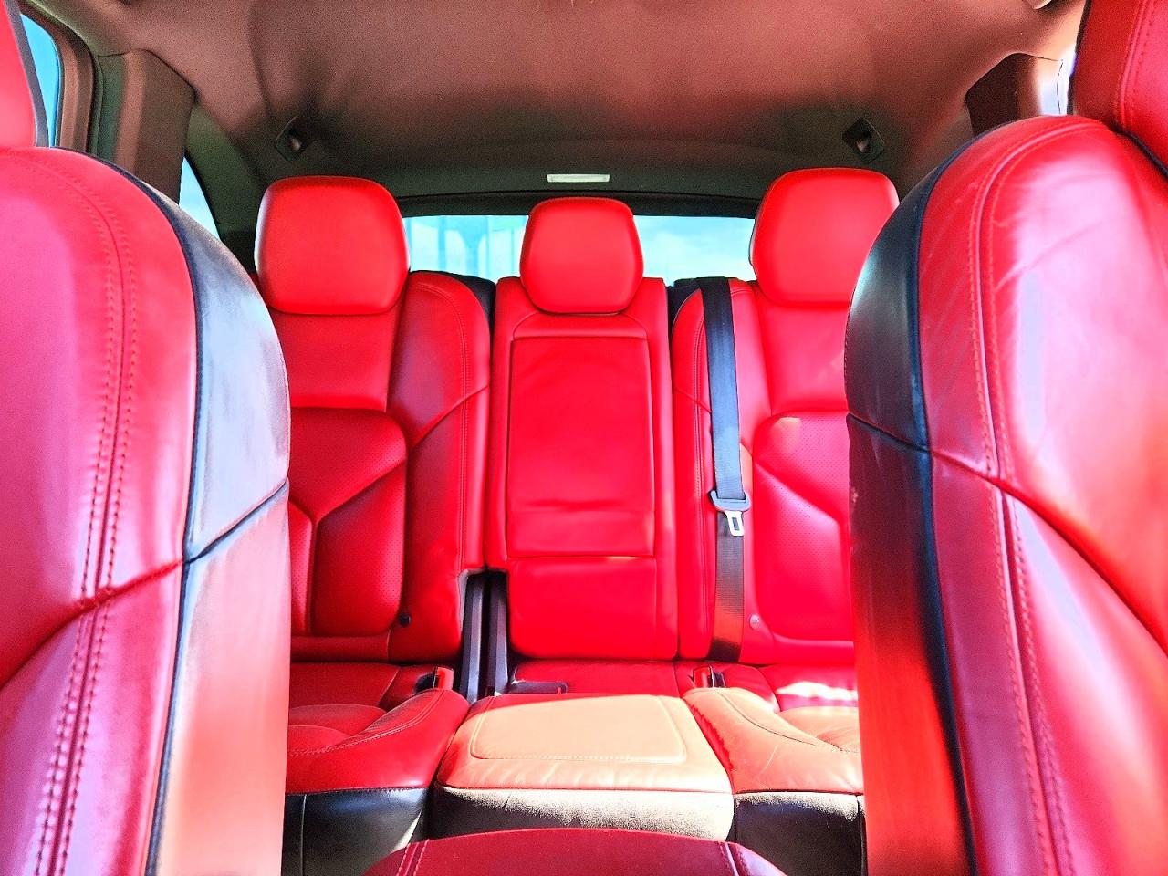 2016 PORSCHE CAYENNE