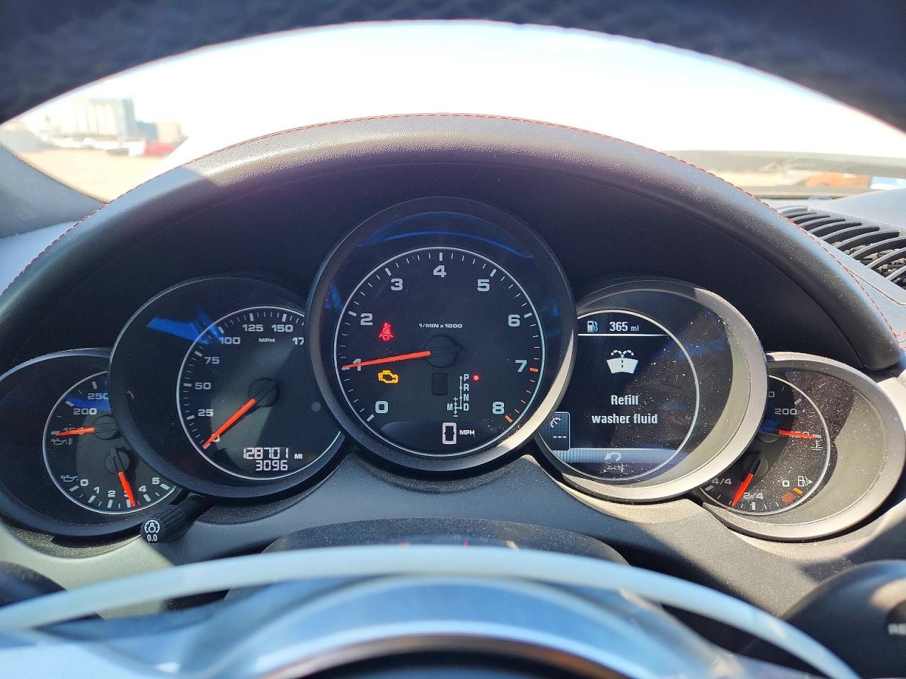 2016 PORSCHE CAYENNE