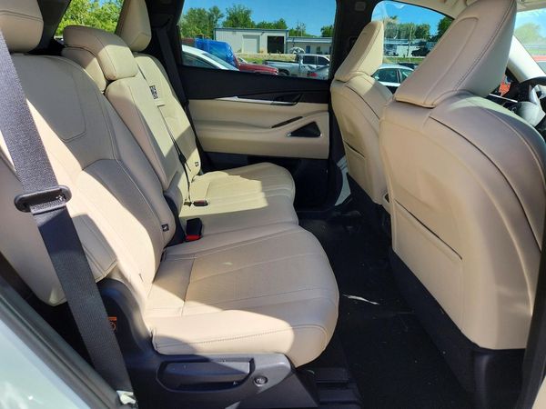 2022 INFINITI QX60 Sensory