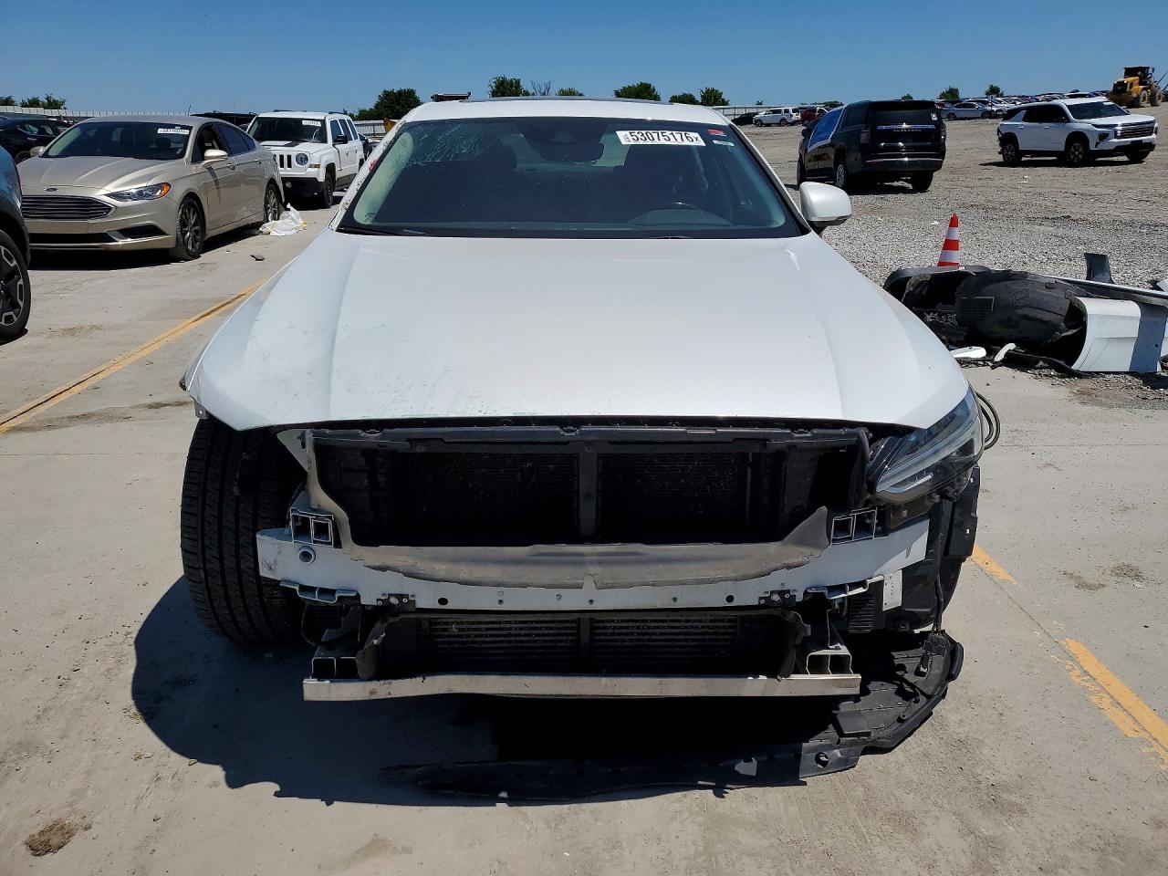 2018 VOLVO S90 Momentum