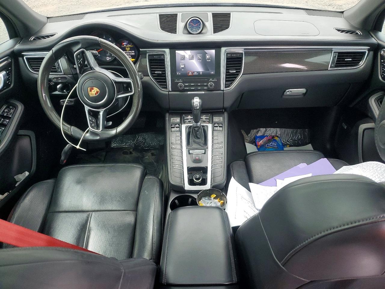 2017 PORSCHE MACAN
