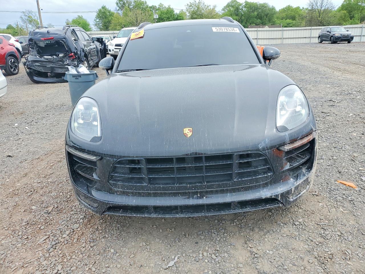 2017 PORSCHE MACAN