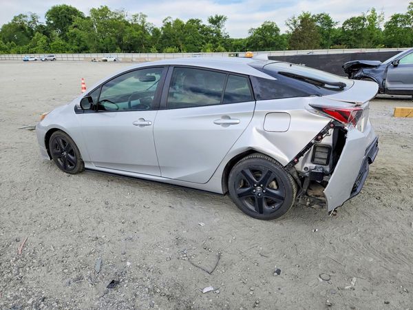 2017 TOYOTA PRIUS