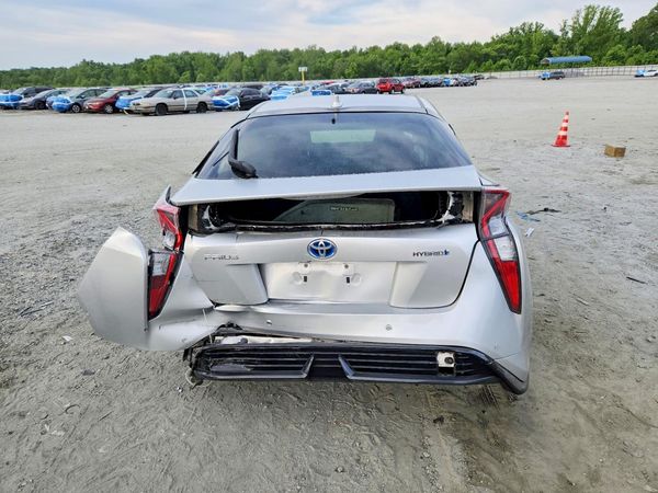 2017 TOYOTA PRIUS
