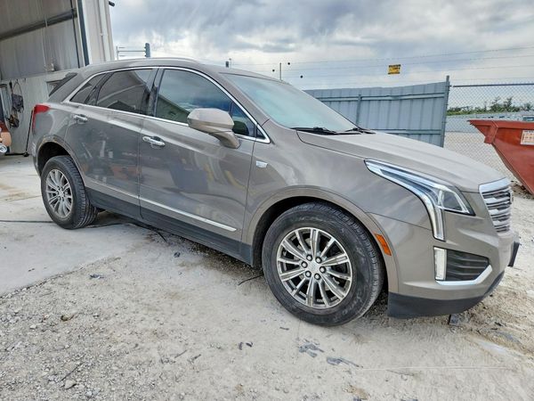 2018 CADILLAC XT5 Luxury