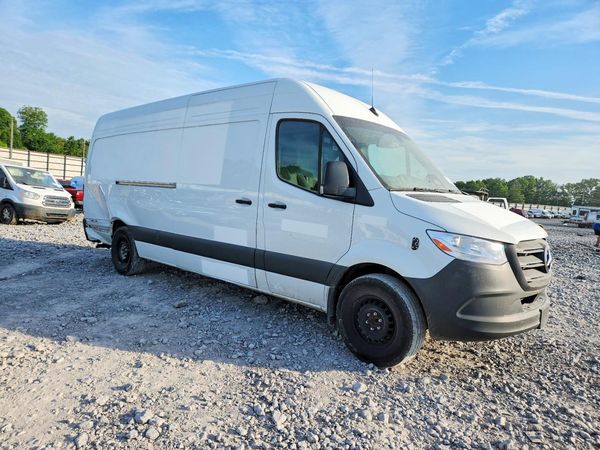 2025 MERCEDES-BENZ SPRINTER