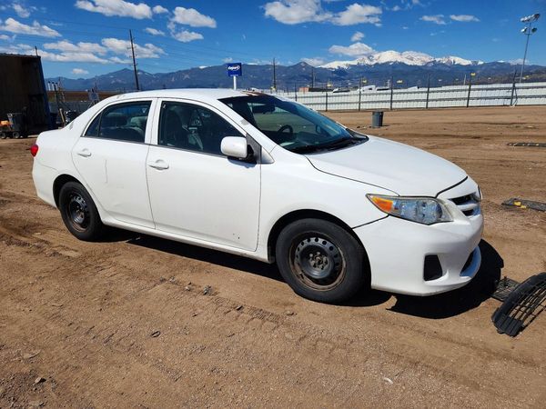 2013 TOYOTA COROLLA