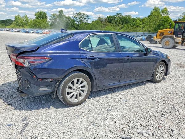 2021 TOYOTA CAMRY LE + Convenient Pkg