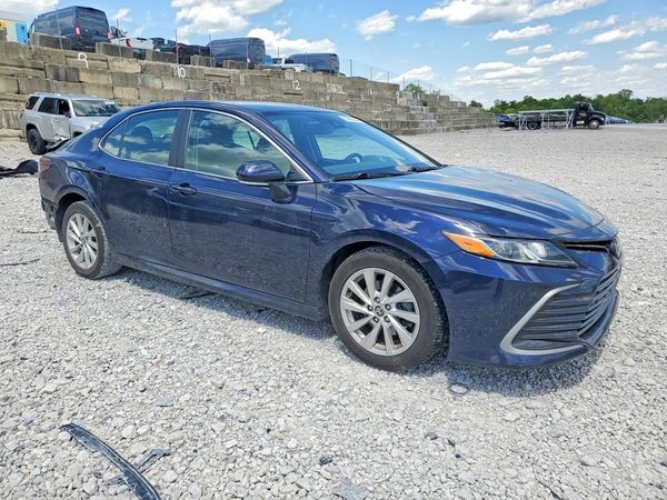 2021 TOYOTA CAMRY LE + Convenient Pkg