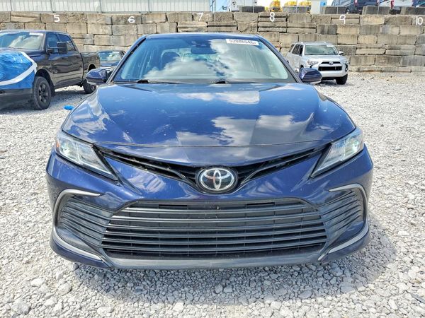 2021 TOYOTA CAMRY LE + Convenient Pkg