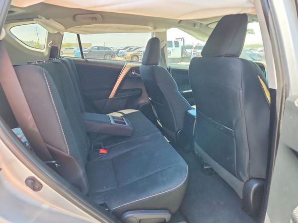 2015 TOYOTA RAV4 XLE (M Grade)