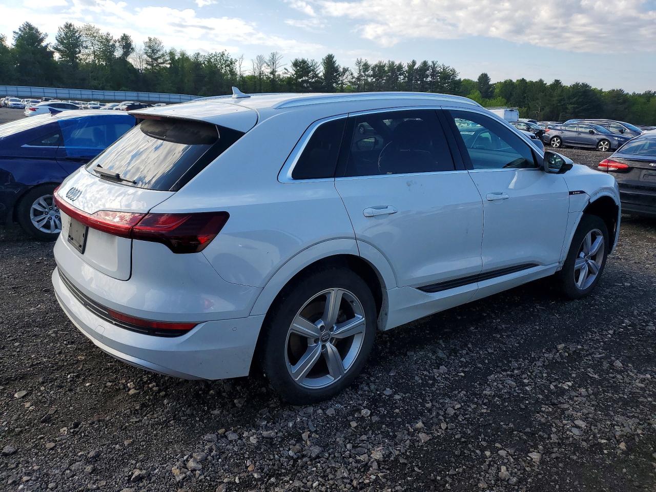 2019 AUDI E-TRON e-tron quattro Prestige