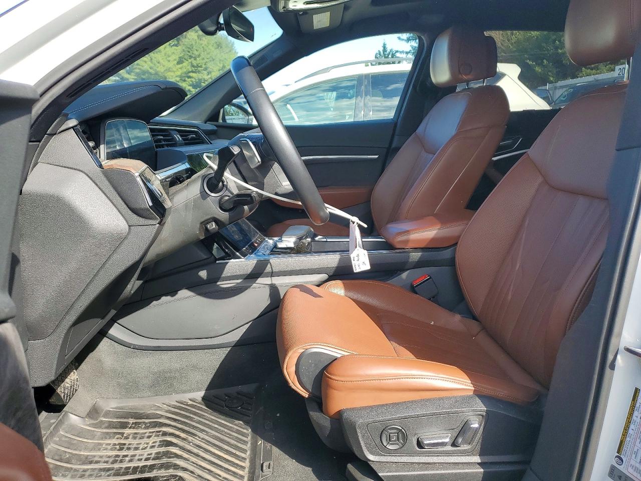 2019 AUDI E-TRON e-tron quattro Prestige