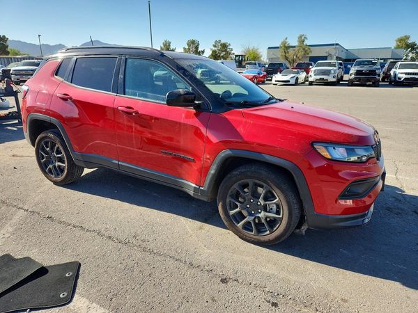 2023 JEEP COMPASS North, Latitude