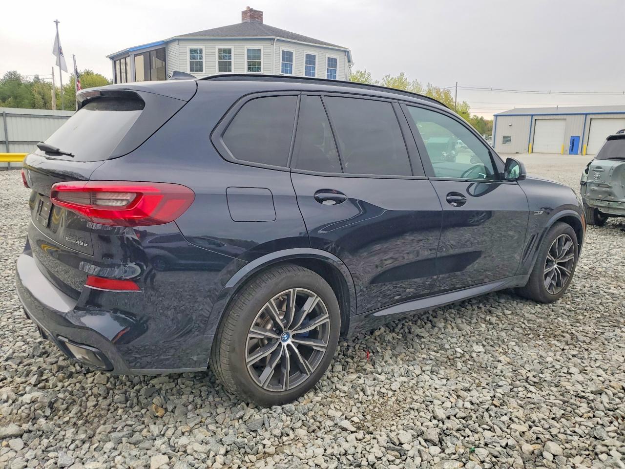 2023 BMW X5 xDrive45e