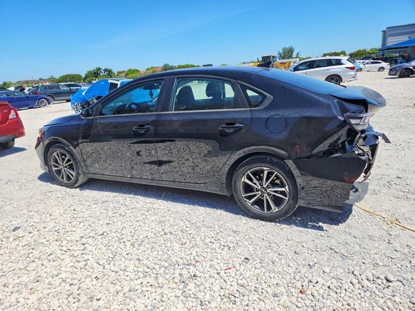 2022 KIA FORTE FE, LXS