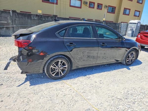 2022 KIA FORTE FE, LXS