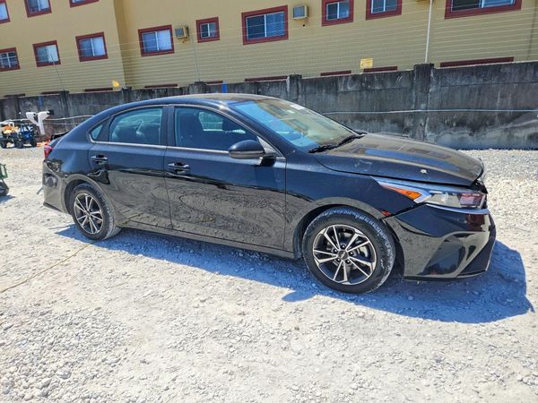 2022 KIA FORTE FE, LXS