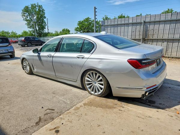2020 BMW 740