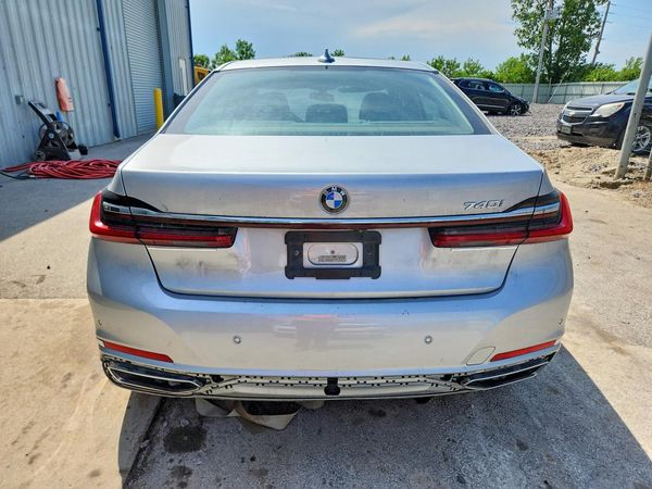 2020 BMW 740