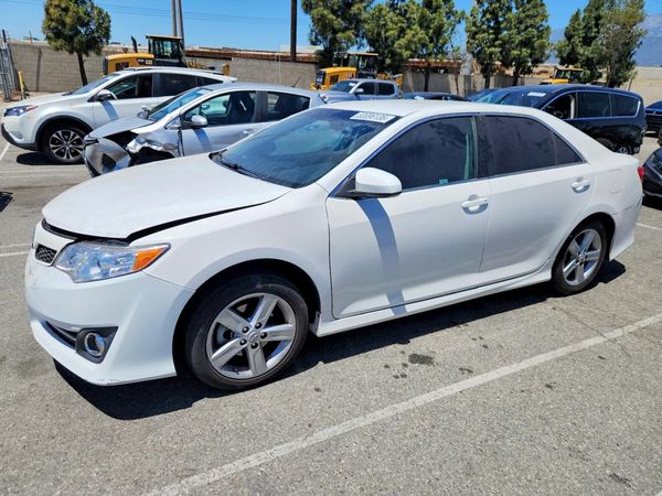 2013 TOYOTA CAMRY