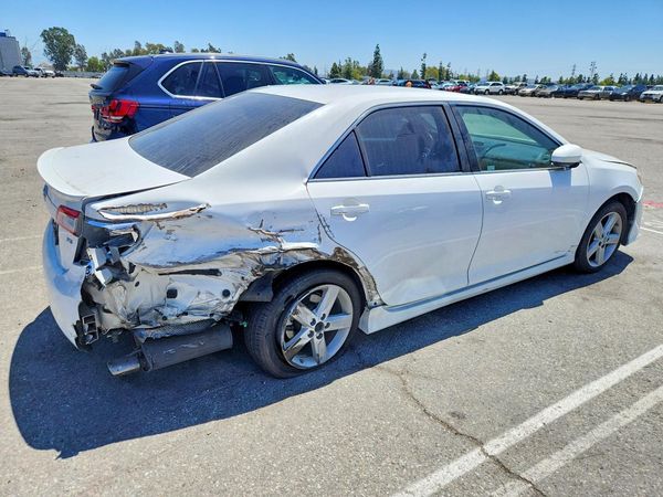 2013 TOYOTA CAMRY