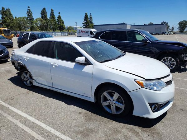 2013 TOYOTA CAMRY