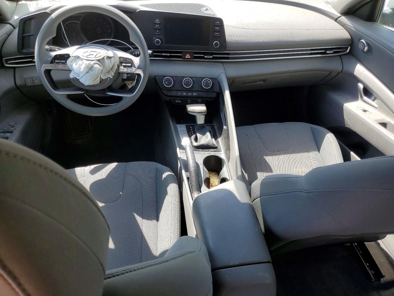 2021 HYUNDAI ELANTRA SE