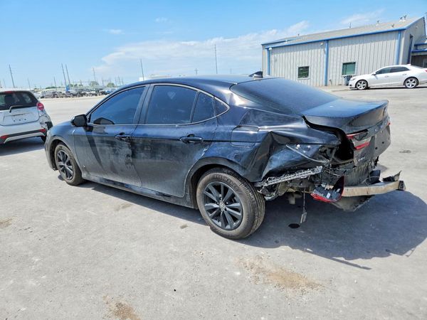 2025 TOYOTA CAMRY
