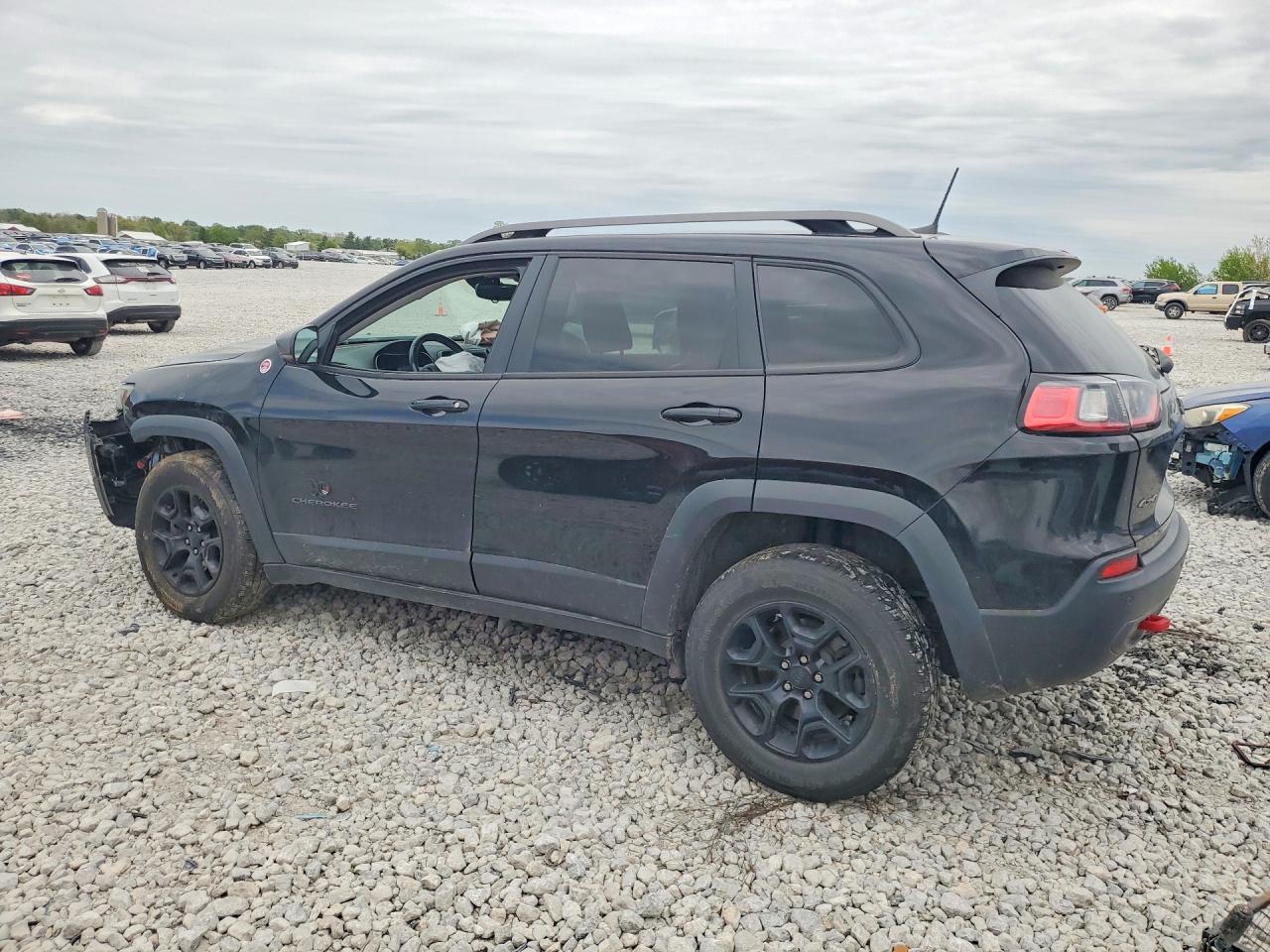 2019 JEEP CHEROKEE TRAILHAWK 4X4