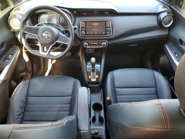 2019 NISSAN KICKS