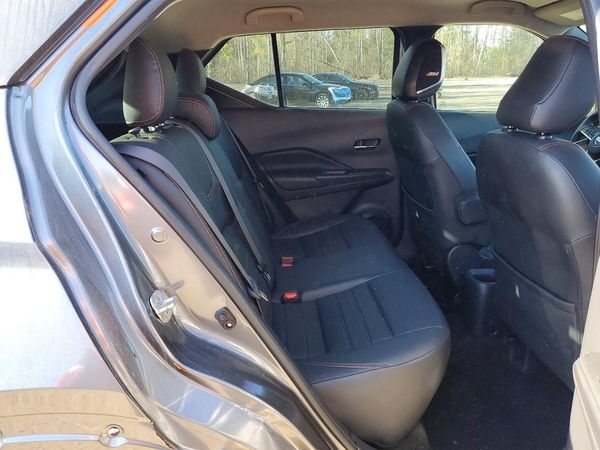 2019 NISSAN KICKS
