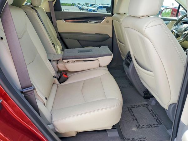 2019 CADILLAC XT5 Luxury