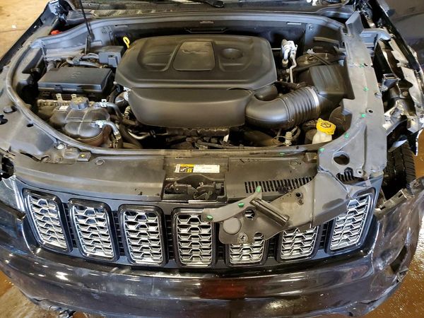 2021 JEEP GRAND CHEROKEE Laredo